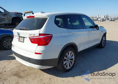 2014 BMW X3 xDrive28I z USA, uszkodzony, nr VIN 5UXWX9C55E0D13653